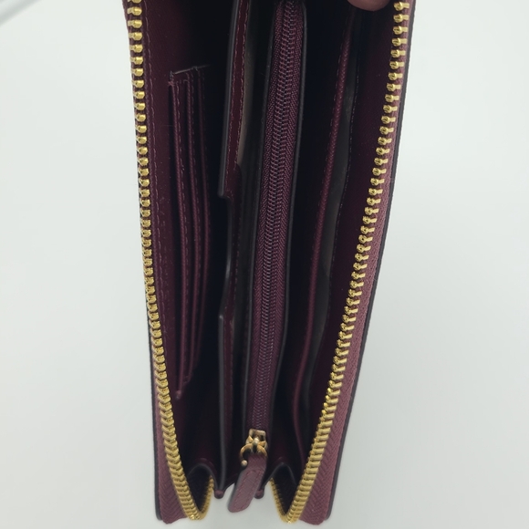 Michael Michael Kors Jet Set Charm Wallet - Picture 3 of 7